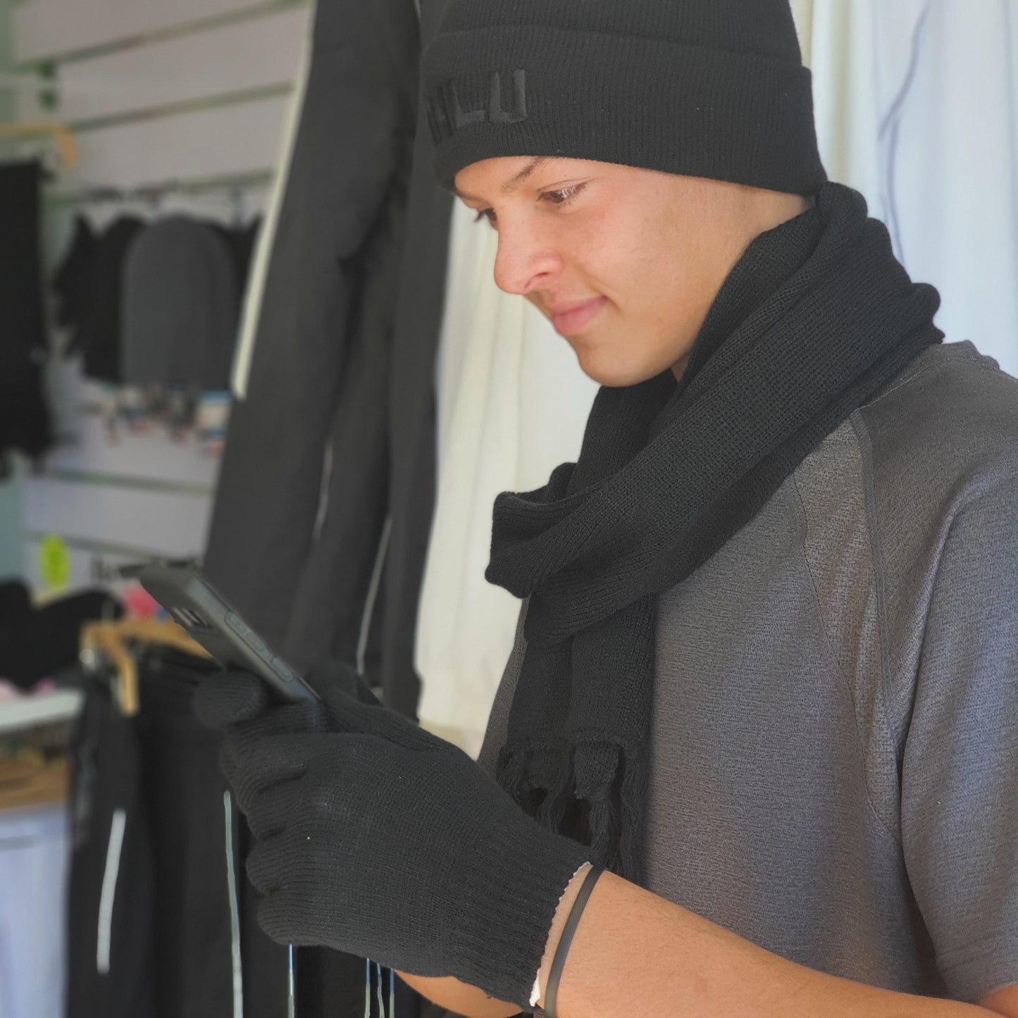 Knitted Tassled Scarf