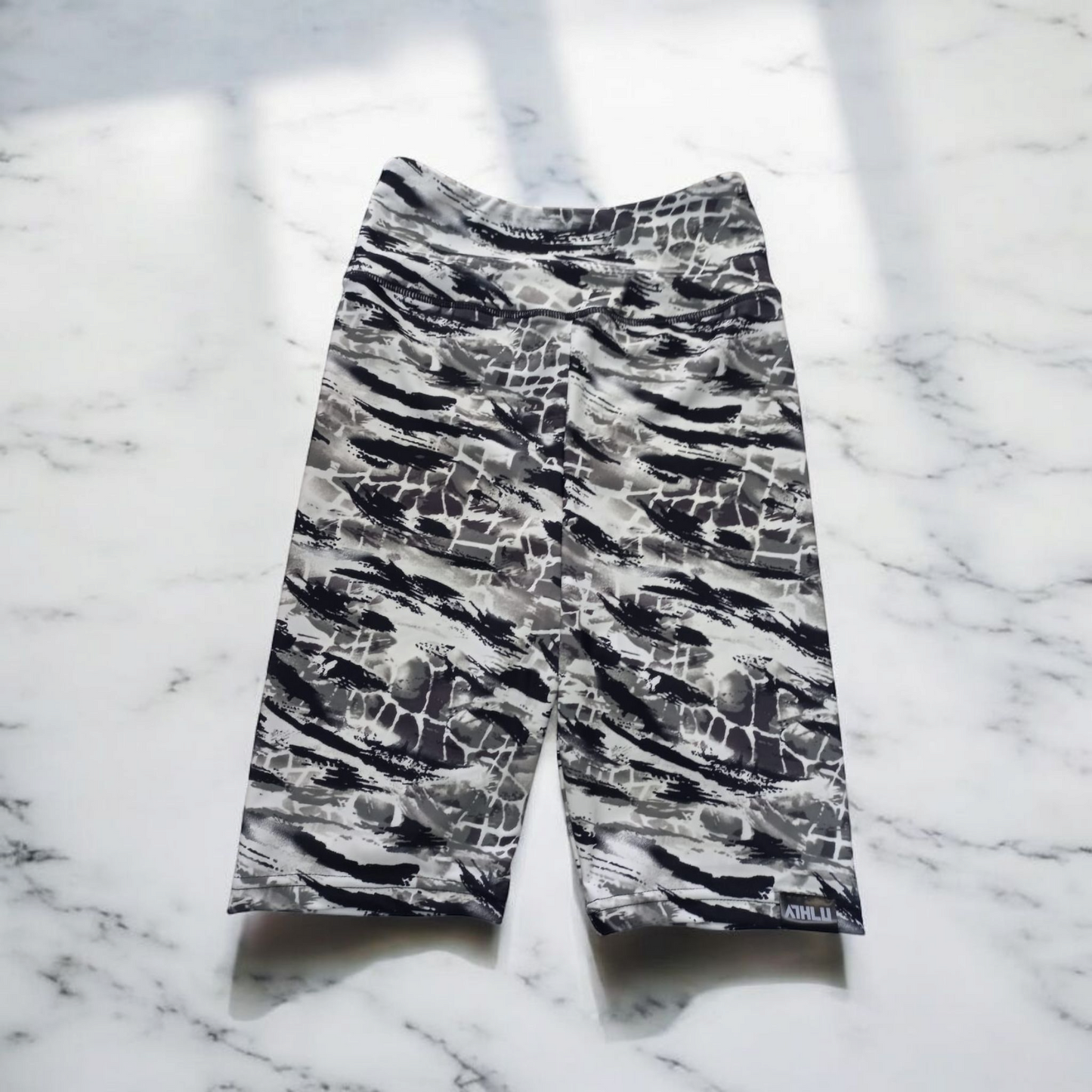 ATHLU Ladies Short Tights - B/W
