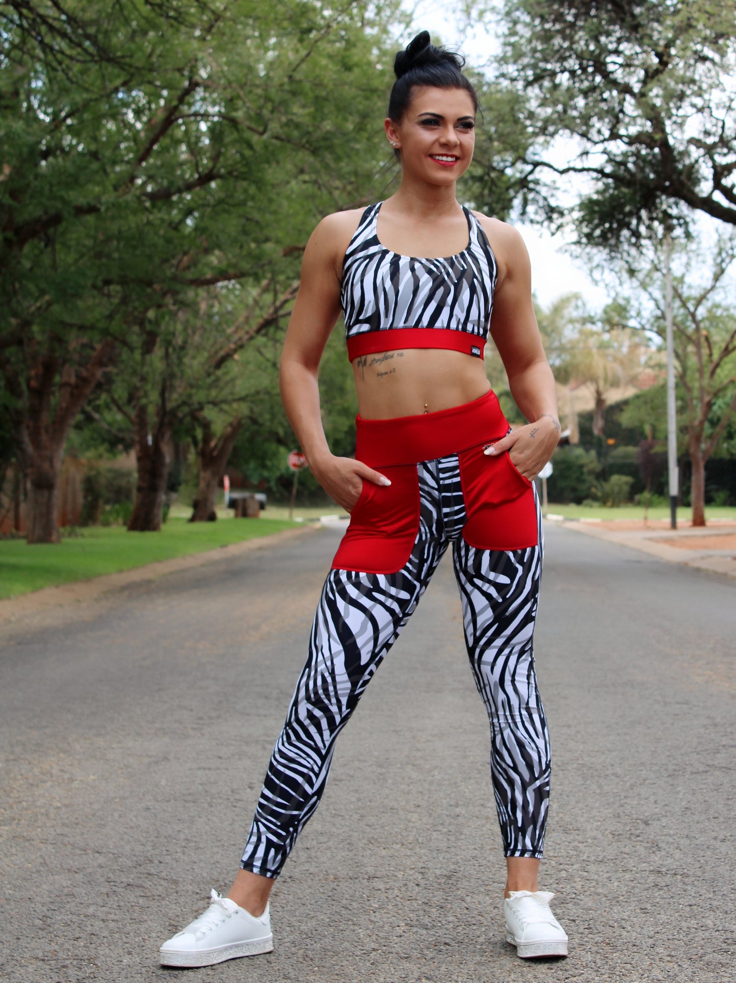ATHLU Crop Top - Zebra