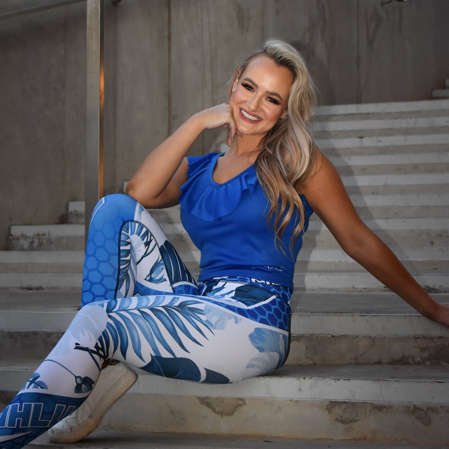 ATHLU Ladies Frill Top